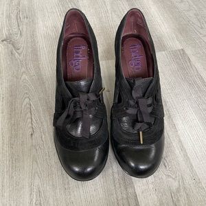 Indigo by Clarks Lea heel